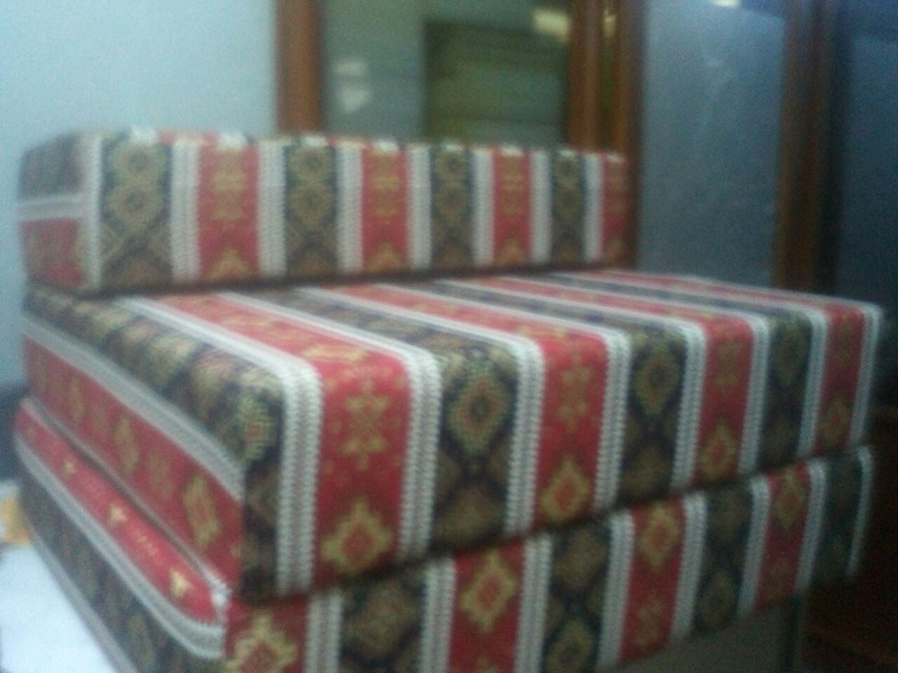 Şark kösesi (yatak) (üçe katlanır kanepe)